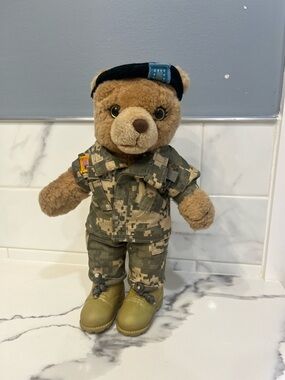 Vintage 1989, 11 inch Bear Forces of America US Army Plush Bear. Tiny Stains